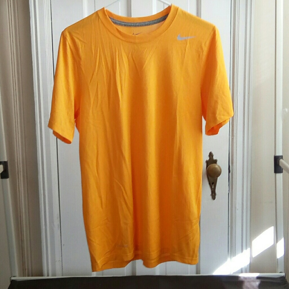 🔥Nike DRI-FIT Marigold Unisex Athletic Tee🔥
